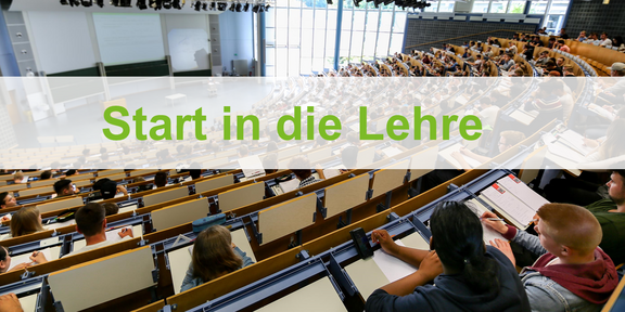Vorlesungssaal mit Banner "Start in die Lehre"